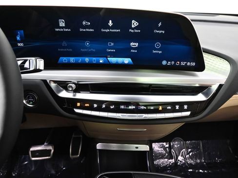 New 2025 Cadillac Lyriq Sport w/ Nappa Leather Package AWD/4WD image 27