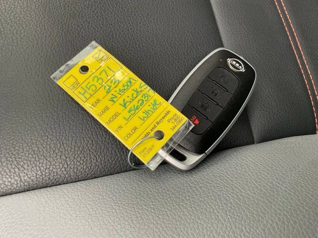 Used 2023 Nissan Kicks SR w/ SR Premium Package FWD image 48