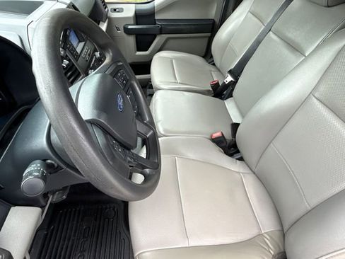 Used 2022 Ford F250 XL w/ Power Equipment Group image 19
