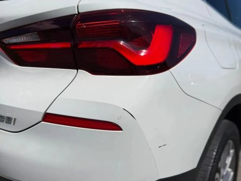 Used 2022 BMW X2 xDrive28i w/ Convenience Package AWD/4WD image 9