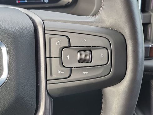 Used 2024 GMC Yukon Denali Ultimate image 17