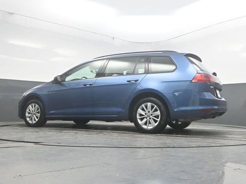 Used 2016 Volkswagen Golf S FWD image 35