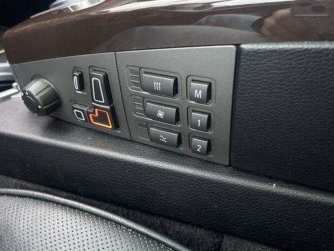 Used 2007 BMW 750i image 46