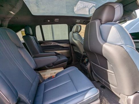 Used 2025 Cadillac Escalade IQ Sport 2 w/ LPO, ONYX Package AWD/4WD image 22