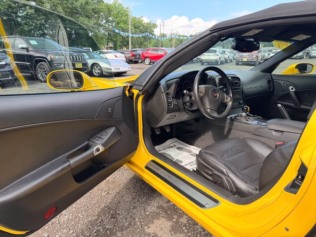 Used 2011 Chevrolet Corvette Grand Sport RWD image 19