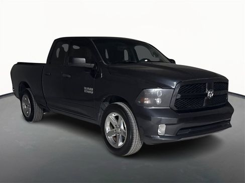 Used 2017 RAM 1500 Express image 3