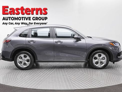Used 2025 Honda HR-V LX image 4
