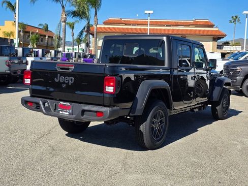 New 2026 Jeep Gladiator Sport image 4