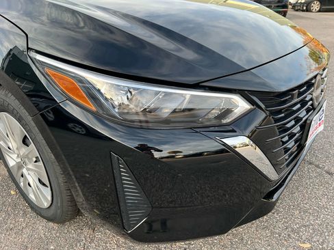 Used 2024 Nissan Sentra S image 10