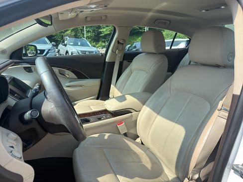 Used 2016 Buick LaCrosse Leather w/ Experience Buick Package FWD image 11