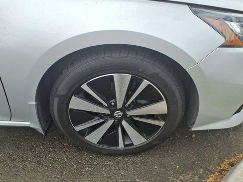 Certified 2022 Nissan Altima 2.5 SL FWD image 25