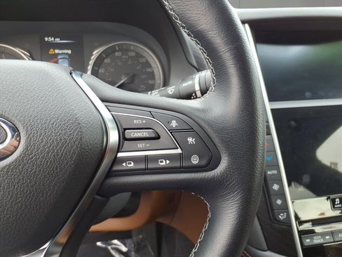 Used 2024 INFINITI Q50 Sensory image 18