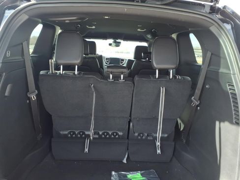 New 2026 Chrysler Pacifica Select image 17