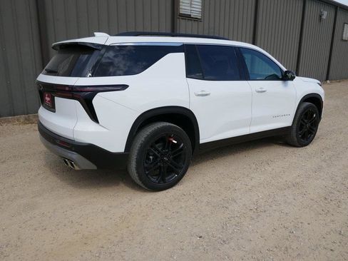 New 2026 Chevrolet Traverse LT w/ Driver Confidence Package image 3