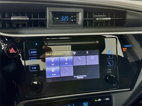 Certified 2019 Toyota Corolla LE image 21