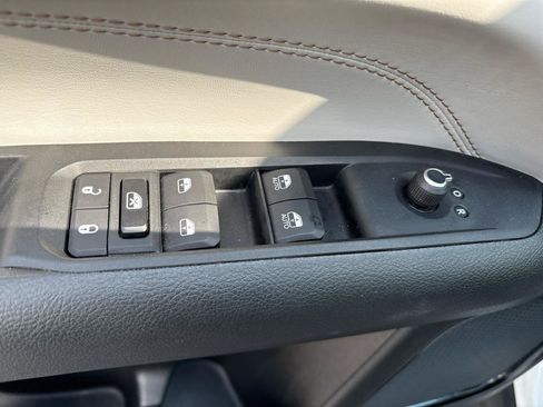 Used 2022 Jeep Compass Limited AWD/4WD image 15