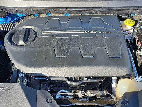 Used 2022 Jeep Cherokee Latitude Lux w/ Sun & Sound Group image 29