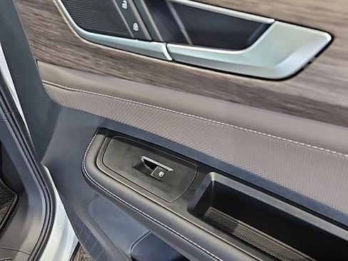 New 2026 Volkswagen Atlas SEL image 12