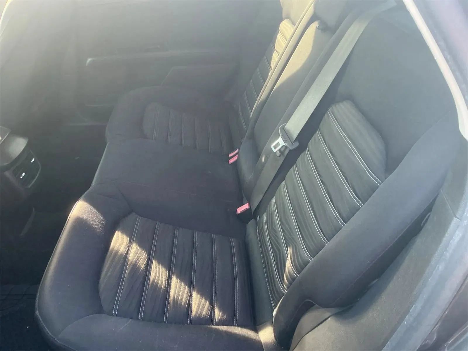 Used 2016 Ford Fusion SE FWD image 4