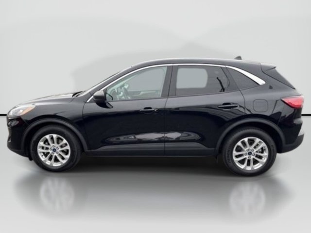 Used 2022 Ford Escape SE FWD image 2