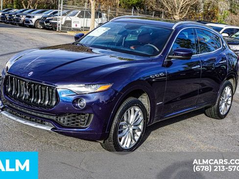 Used 2018 Maserati Levante GranLusso image 16