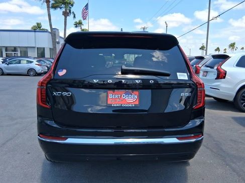 New 2026 Volvo XC90 B5 Core AWD/4WD image 5