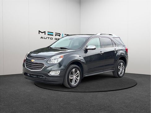 Used 2017 Chevrolet Equinox Premier w/ Enhanced Convenience Package FWD image 4
