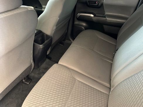 Used 2021 Toyota Tacoma SR5 w/ Technology Package AWD/4WD image 14