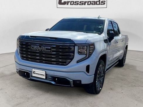 Used 2024 GMC Sierra 1500 Denali Ultimate image 3