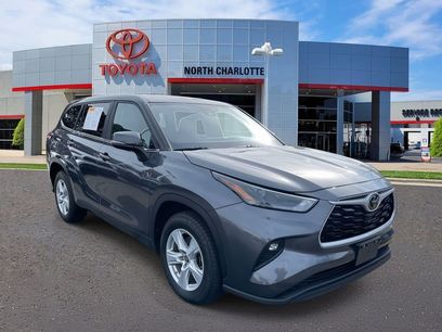 Used 2024 Toyota Highlander LE