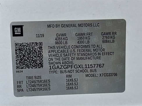 Used 2020 Chevrolet Express 3500 LT w/ LT Preferred Equipment Group image 31