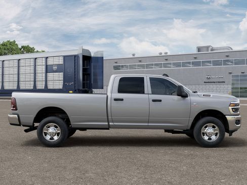 New 2026 RAM 3500 Tradesman AWD/4WD image 21