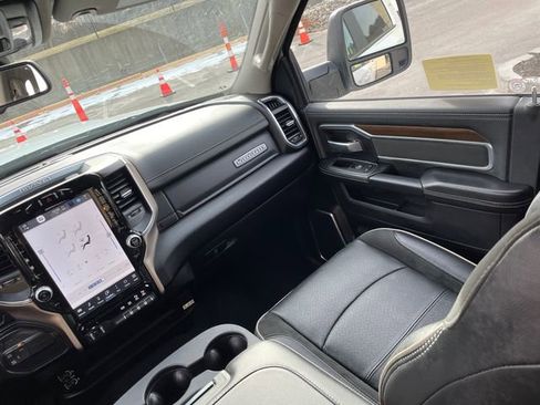 Used 2024 RAM 2500 Laramie image 24