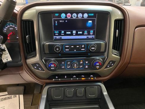 Used 2016 Chevrolet Silverado 1500 High Country image 27