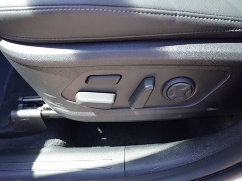 Certified 2025 Kia Sorento SX Prestige AWD/4WD image 27