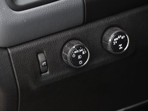 Used 2018 Chevrolet Colorado Z71 image 22