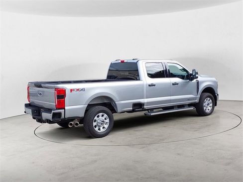 Certified 2024 Ford F350 XLT w/ 360-Degree Camera Package image 5