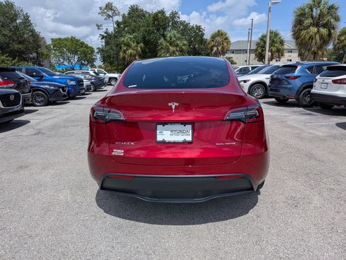 Used 2024 Tesla Model Y Long Range AWD/4WD image 5