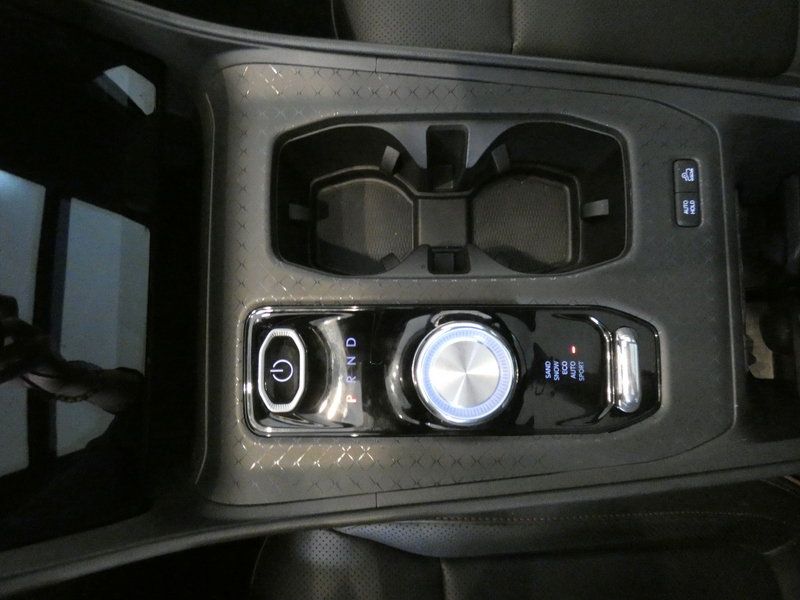 Used 2024 Jeep Wagoneer Launch Edition AWD/4WD image 12