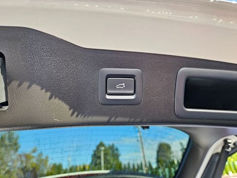 Certified 2022 MAZDA CX-5 AWD 2.5 S w/ Premium Package image 11