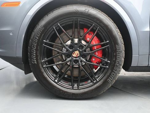 New 2026 Porsche Cayenne S AWD/4WD image 8
