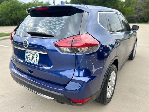 Used 2020 Nissan Rogue S FWD image 6