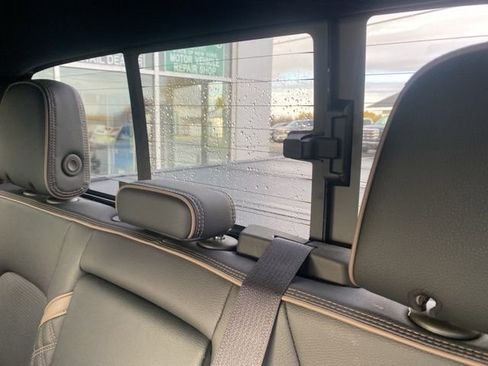 Used 2023 GMC Canyon Denali w/ Denali Black Edition image 22