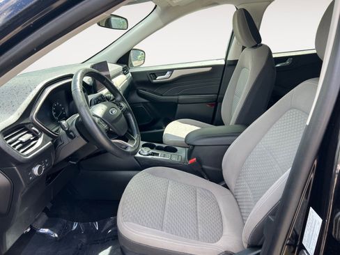 Used 2021 Ford Escape SE w/ SE Sport Appearance Package FWD image 9