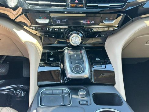 Used 2023 Acura MDX SH-AWD w/ Technology Package image 17
