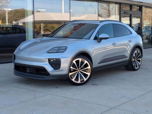 New 2026 Porsche Macan Electric RWD image 1