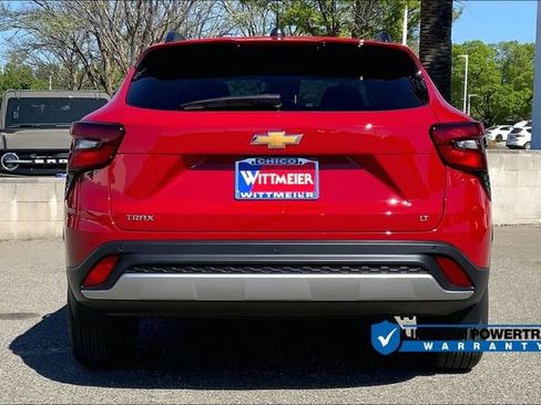 New 2026 Chevrolet Trax LT w/ Driver Confidence Package image 5