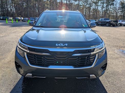 Used 2025 Kia Seltos EX w/ EX Sunroof Package image 9