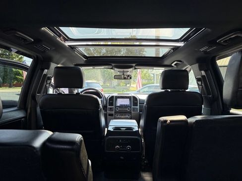 Used 2020 Ford Expedition XLT w/ FX4 Off-Road Package AWD/4WD image 39