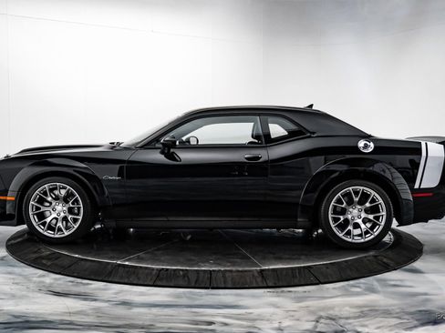 Used 2023 Dodge Challenger SRT Hellcat Redeye image 8